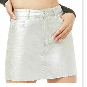 Forever 21 Shimmering Silver Skort size large NWT